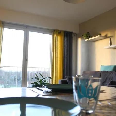 Familial Moderne Avec Parking Prive A - Fr-1-246-479 * Λα Ροσέλ